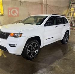 جیپ گراند شیرۆکی